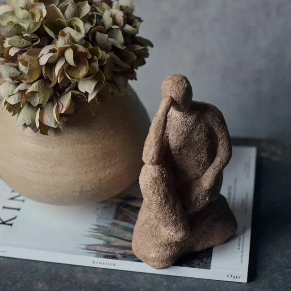 Delphos Resin Sculpture - Image 3
