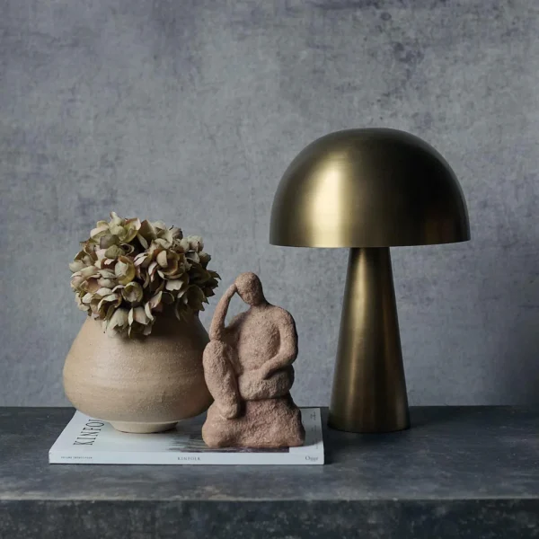 Delphos Resin Sculpture - Image 4