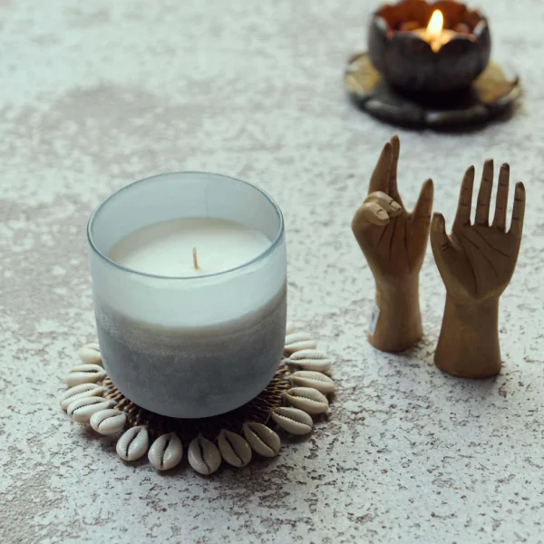 Santal Fig Scented Candle - Image 3